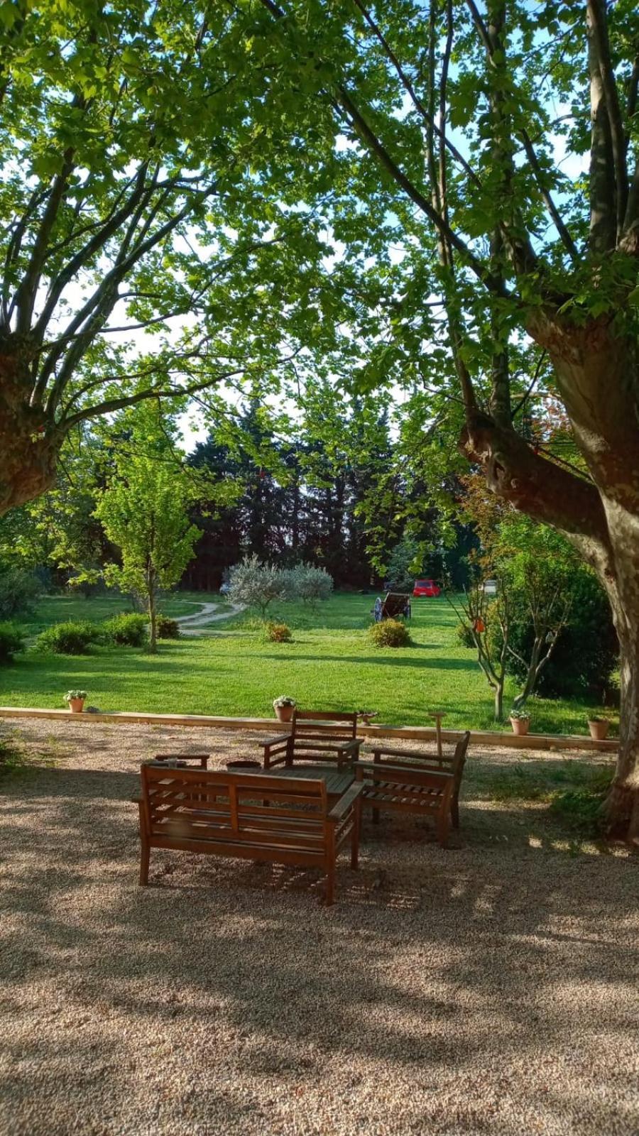 Ferienwohnung Mas De Karlotte Pernes-les-Fontaines Exterior foto